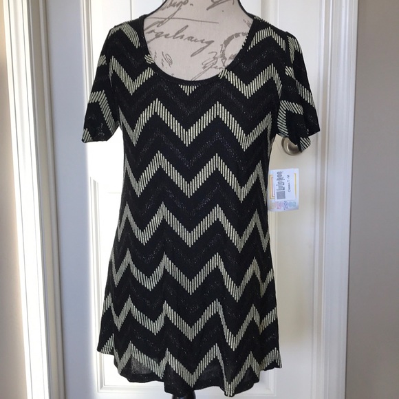 LuLaRoe Tops - NWT LuLaRoe M Classic T elegant collection